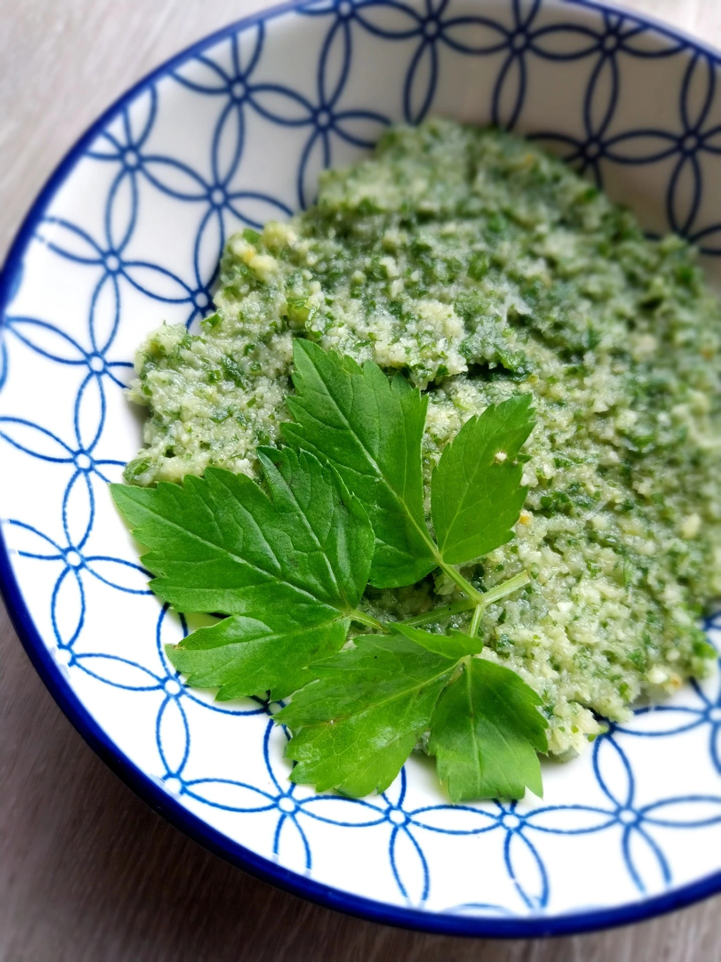 Pesto van zevenblad