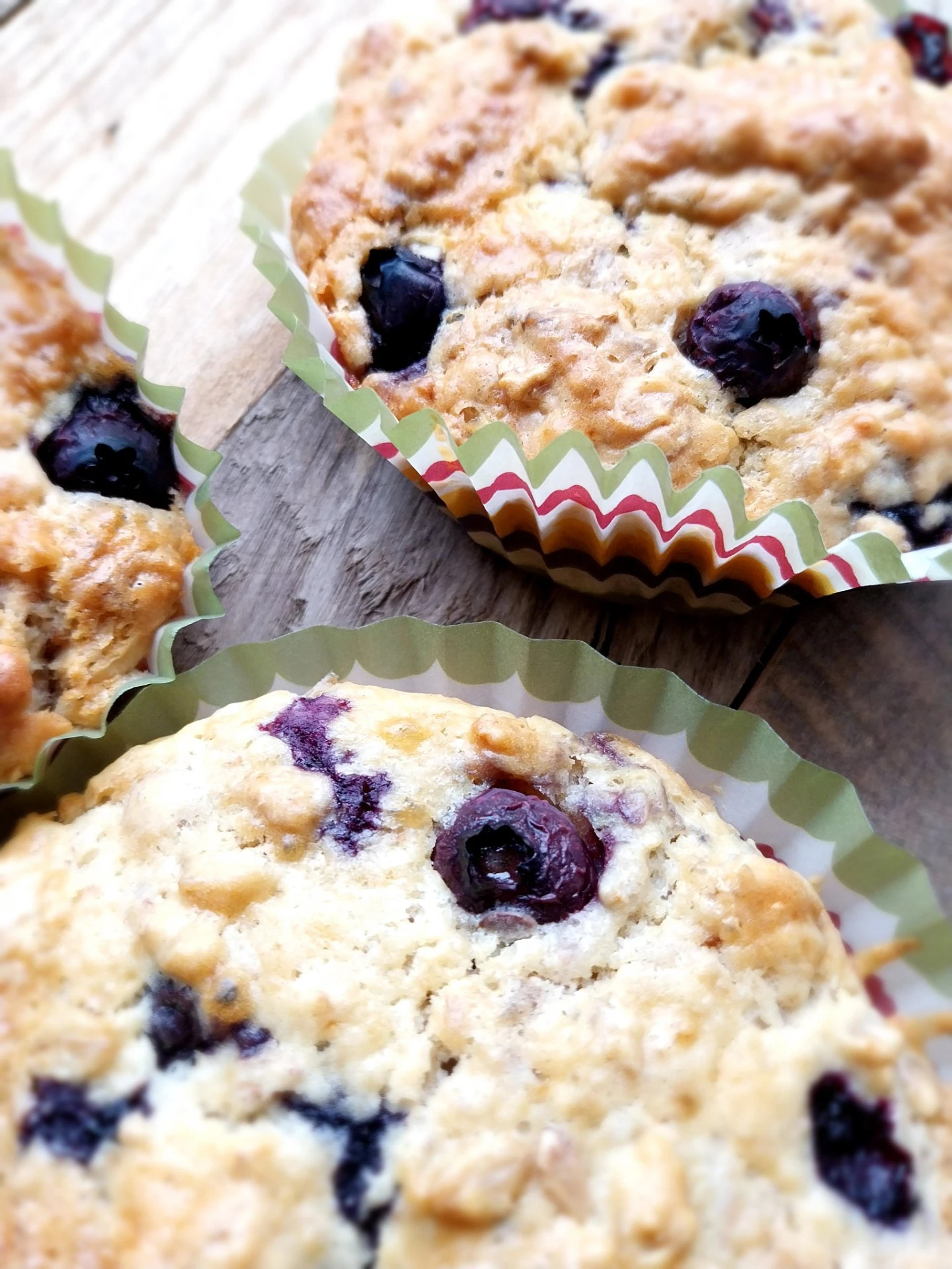 Yoghurt-havermoutcake met blauwe bessen