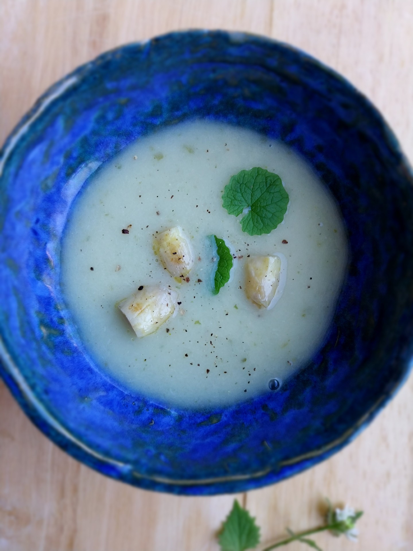 Aspergesoep met look-zonder-look