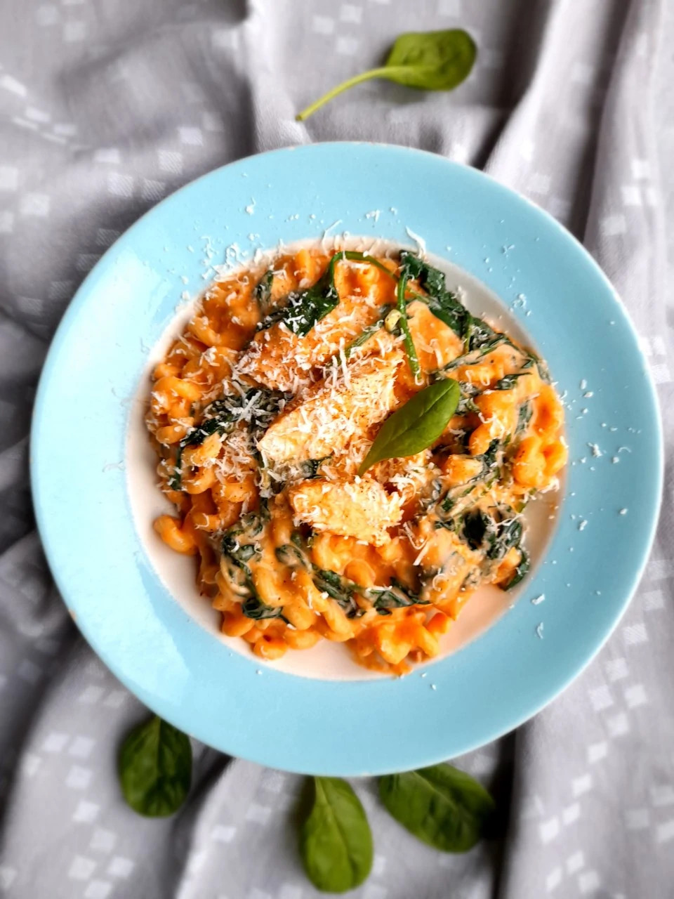 Pasta met kip en spinazie